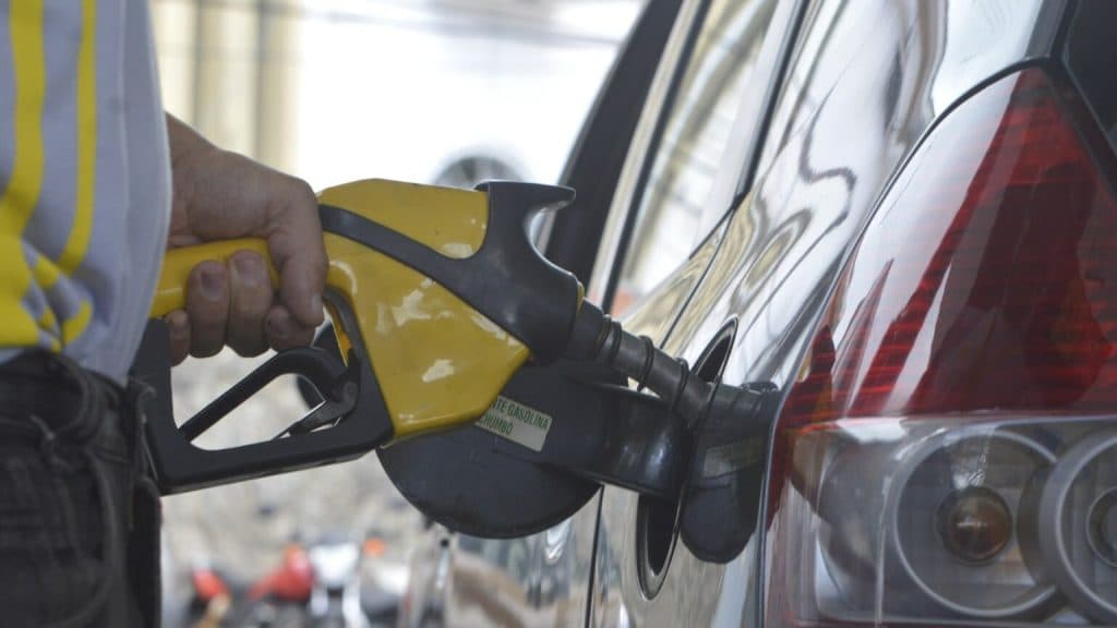 Natal tem a 3ª gasolina mais cara entre capitais do Nordeste; preço chega a R$ 7,19