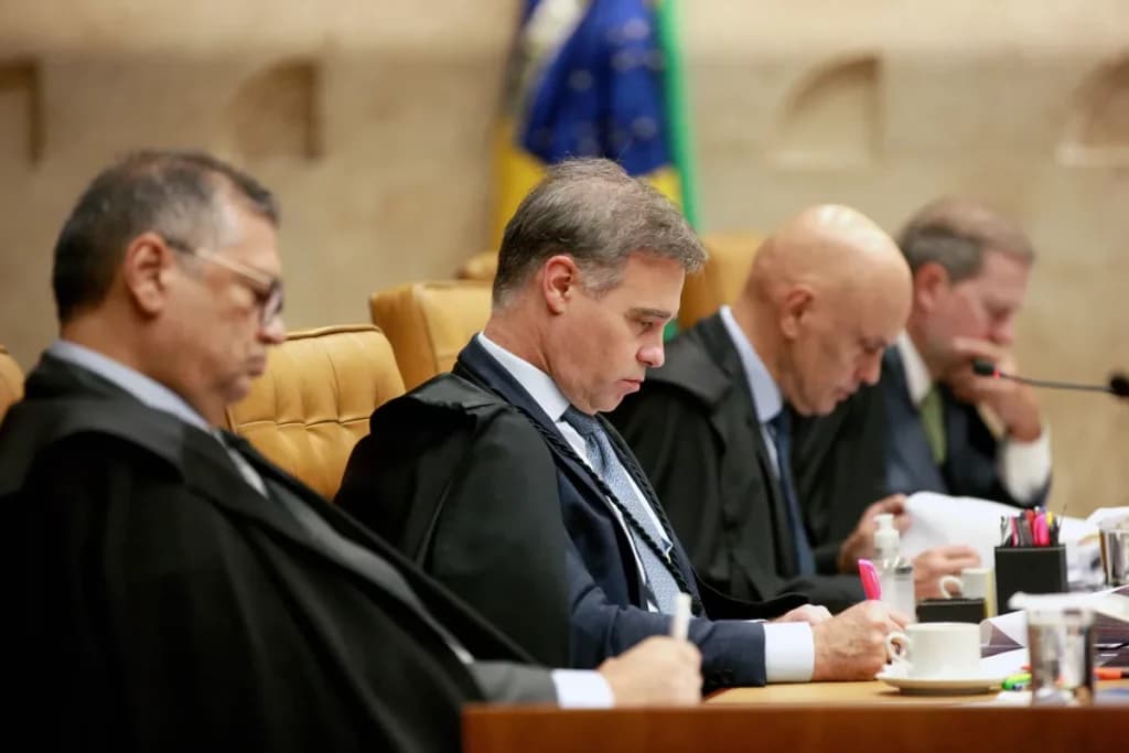 CASO MASTER: PGR apoia pedido de Moraes para revelar pagamentos de Vorcaro