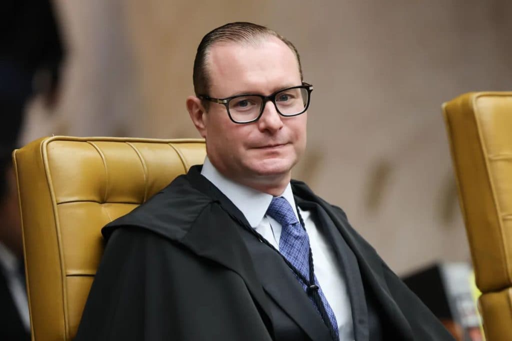Zanin nega liminar para obrigar Senado a abrir CPI sobre ministros e caso Master