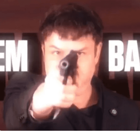 Ex-BBB saca arma e dispara durante propaganda eleitoral