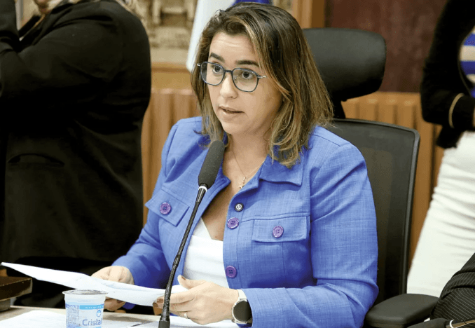 JOGO DE CENA: Samanda prometeu liberar convênios para Natal, mas não destravou nada; R$ 37,6 milhões continuam bloqueados no governo Lula