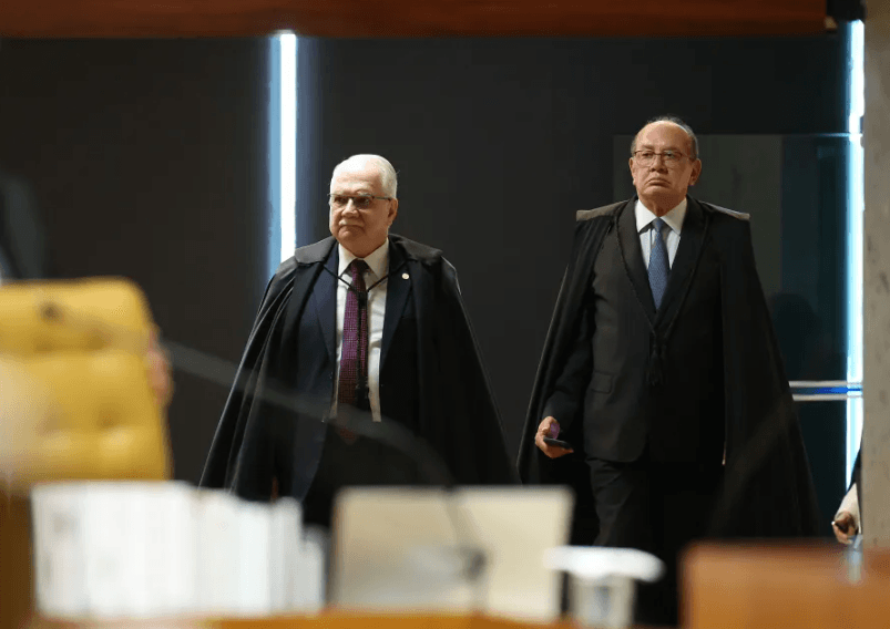 CRISE NO STF: Gilmar critica vazamentos e uso eleitoral de investigações durante homenagem a Fachin