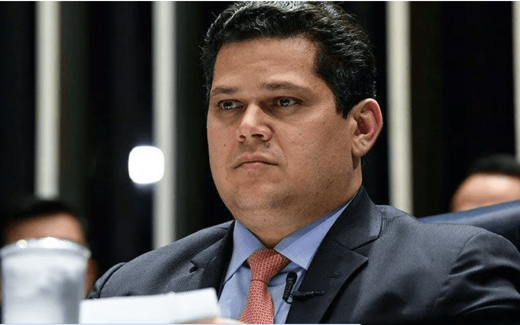 MANOBRA: Alcolumbre pauta escala 6×1 e Governo Lula articula atalho para acelerar votação