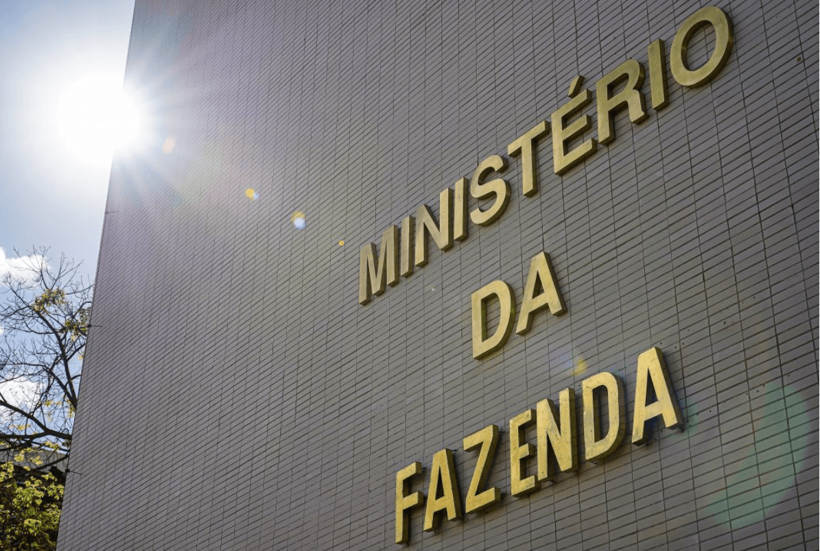 Mercado eleva previsão de rombo do Governo para R$ 53 bilhões em 2026