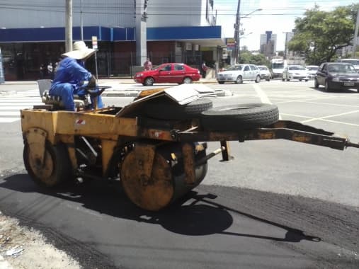 Serviços da Operação tapa buraco continuam nas avenidas Salgado Filho e Jaguarari