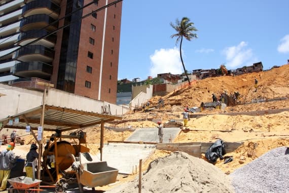 FOTO: Obras de recuperação de Mãe Luiza seguem em ritmo acelerado