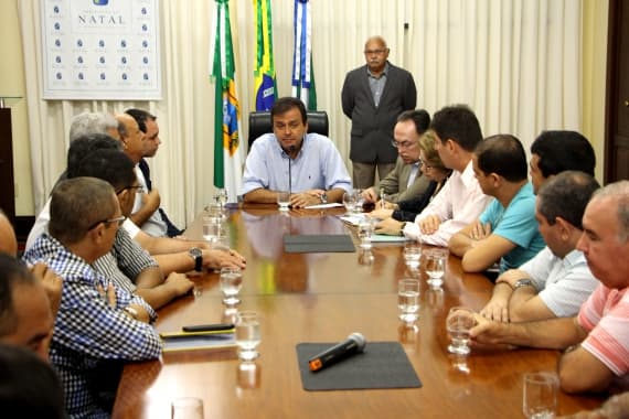 Prefeitura encaminha à Câmara Municipal de Natal projeto de lei que beneficia atividade dos taxistas