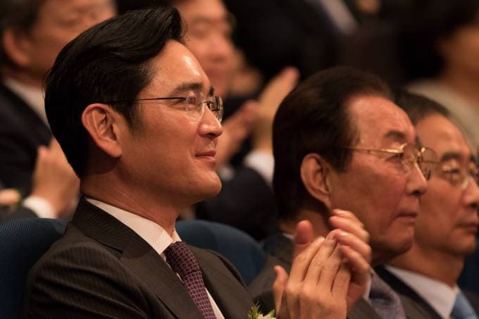 Coreia do Sul emite ordem de detenção contra herdeiro da Samsung, suspeito de corrupção