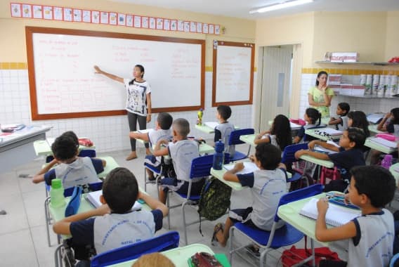 Prefeitura de Natal convoca 130 professores e 118 educadores infantis temporários