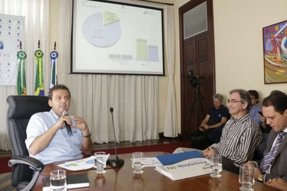 Mais de 370 mil potiguares e de 82 mil turistas movimentaram R$ 40,3 milhões no Carnaval de Natal 2017, dizem Fecomércio RN e Prefeitura
