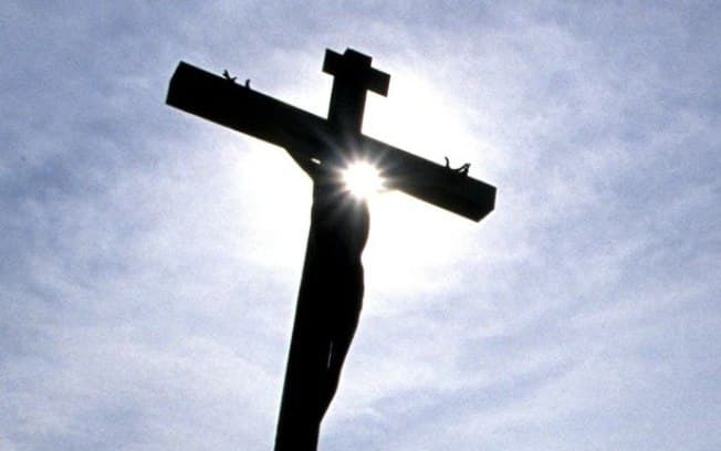Estado Islâmico crucifica sírio de 12 anos