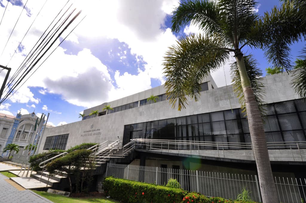 Concursados da Assembleia do RN assumem cargos nesta quinta-feira