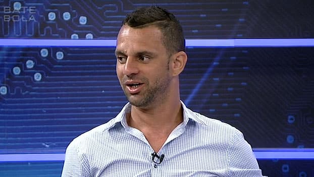FOTO: Pego no antidoping, ex-Palmeiras e Inter revela uso de remédio para tratar câncer