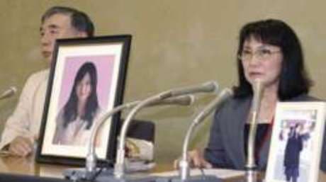 Como suicídio de funcionária exausta levou à renúncia do presidente de gigante japonesa