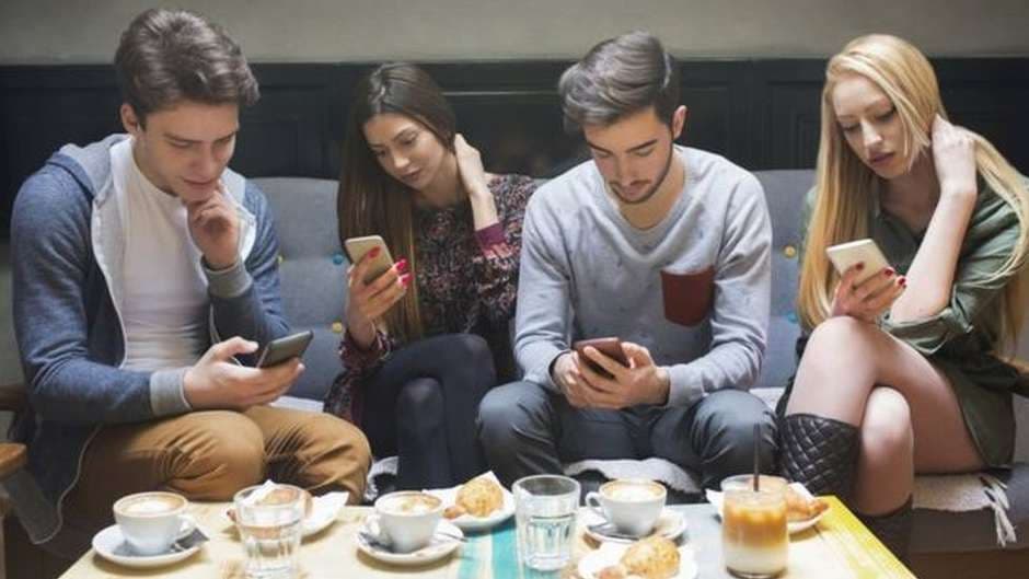 Quanto tempo você precisa ficar longe do celular e das redes para uma ‘desintoxicação digital' efetiva?