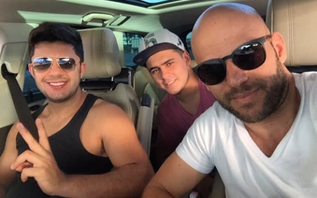 Motorista de Cristiano Araújo admite que dirigia além da velocidade, diz polícia