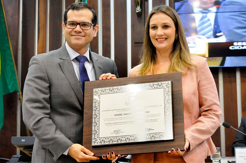 FOTO: Advogado André de Castro recebe título de cidadão norte-riograndense