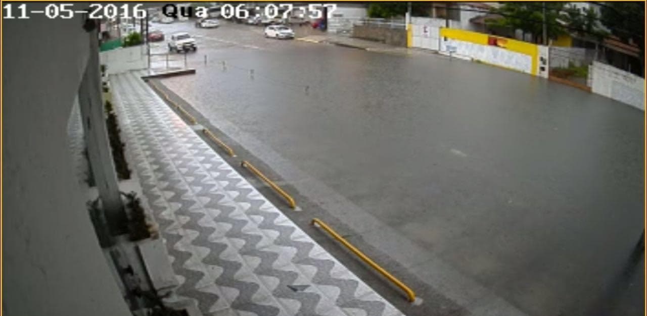 Natal amanheceu  debaixo d'água