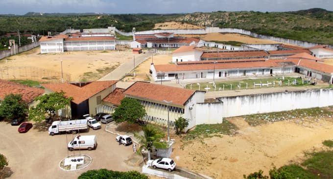 AREIA E DUNAS: Alcaçuz foi projetado por 2 universitárias e vira deboche nacional