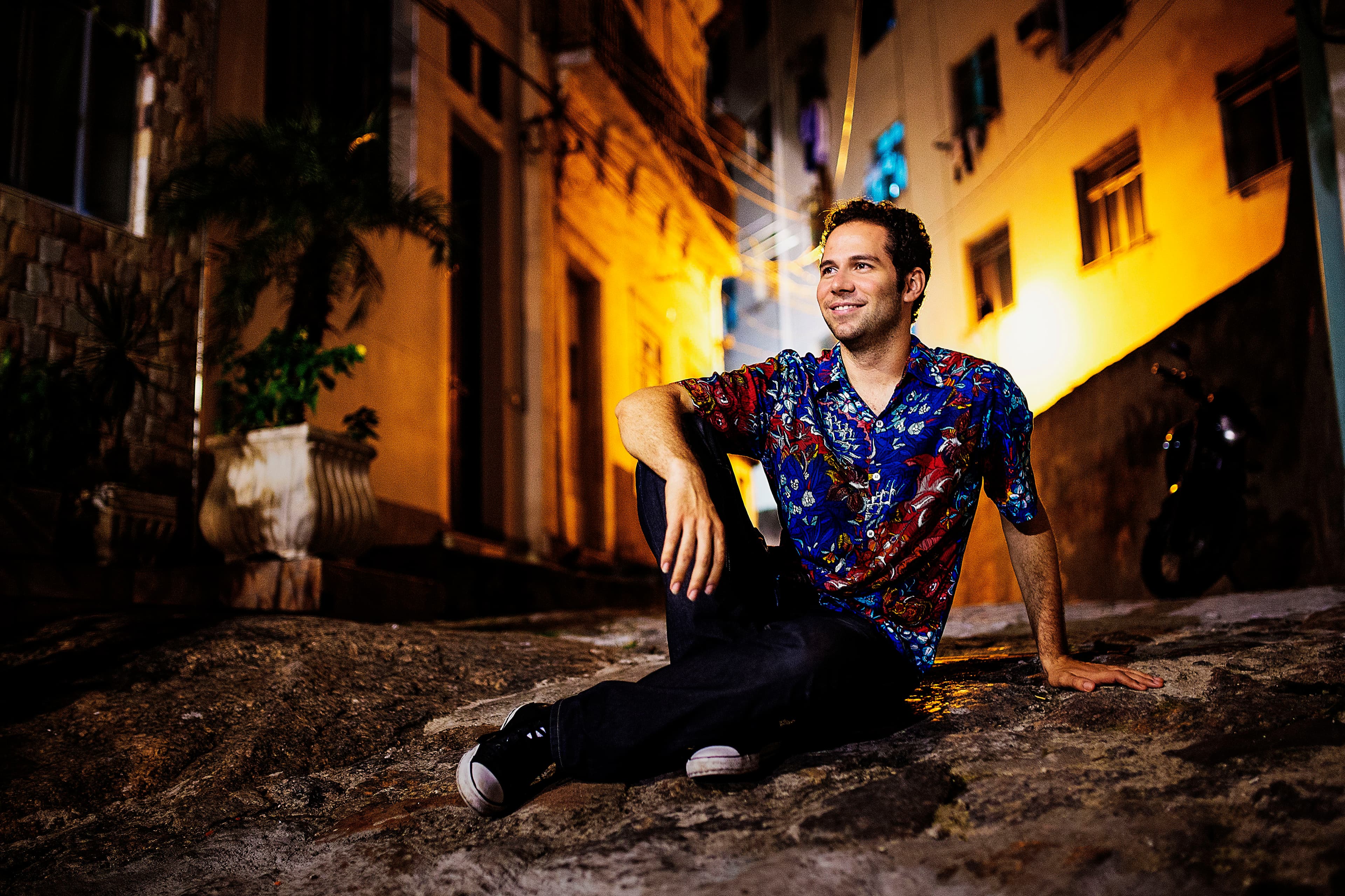 MEIO-DIA CIDADE desta sexta em PAPO DE CANTINA com o cantor, ator, instrumentista, pesquisador e compositor, carioca Alfredo Del-Penho