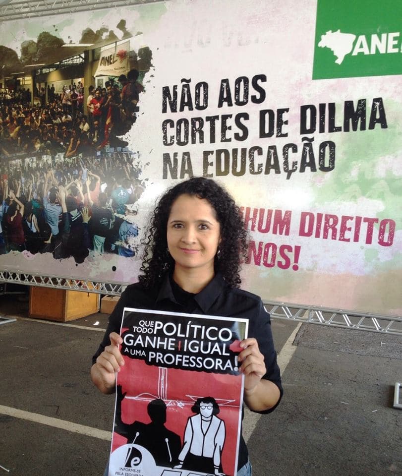 Amanda Gurgel: “Não fui eleita para ter privilégios. Continuo vivendo como uma professora”