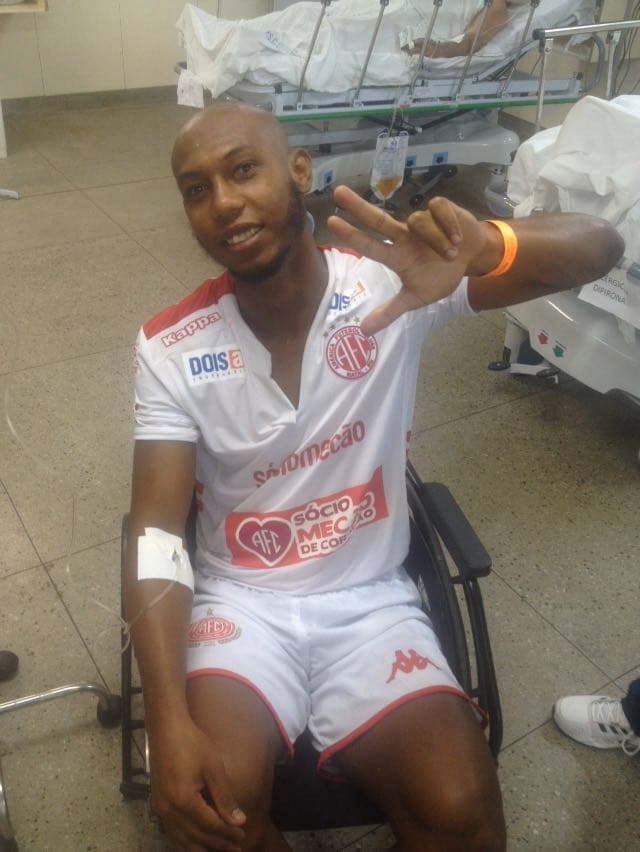 Fratura na 4ª vértebra da lombar afasta Boaventura da 1ª fase da Copa do Nordeste; cerca de 6 semanas longe dos gramados