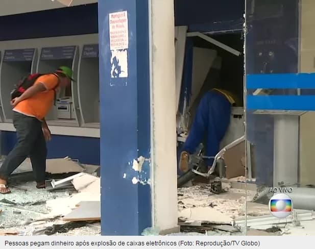 Ê, BRASIL! (VÍDEO) - Após explosão de caixas eletrônicos, pedestres pegam dinheiro do chão