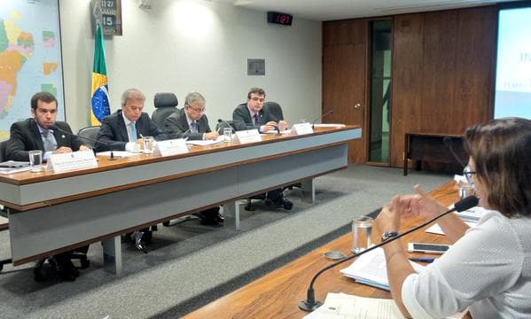 Fátima e Garibaldi solicitam inclusão do RN em programa de concessões