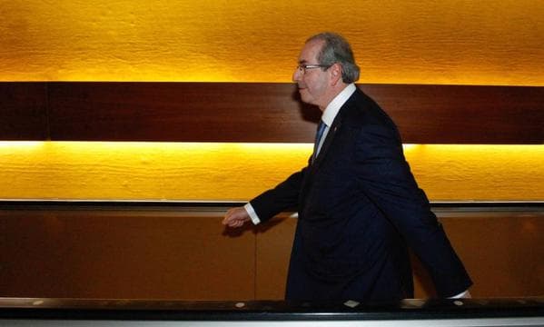 À espera da denúncia no STF, Cunha redige nota em que aponta possível acordo para enfraquecê-lo