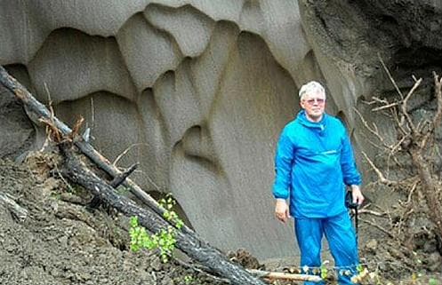 Cientista injeta em si mesmo bactéria de 3,5 milhões de anos para ‘viver para sempre'
