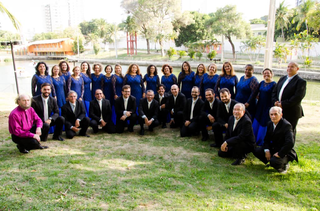 Camerata de Vozes do RN e Sesi Big Band realizam Concerto Natalino nesta quinta
