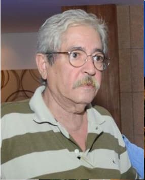 Carlos Eduardo faz leitura anual na Câmara Municipal