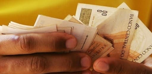 Temer anuncia que juros do cartão de crédito serão reduzidos pela metade