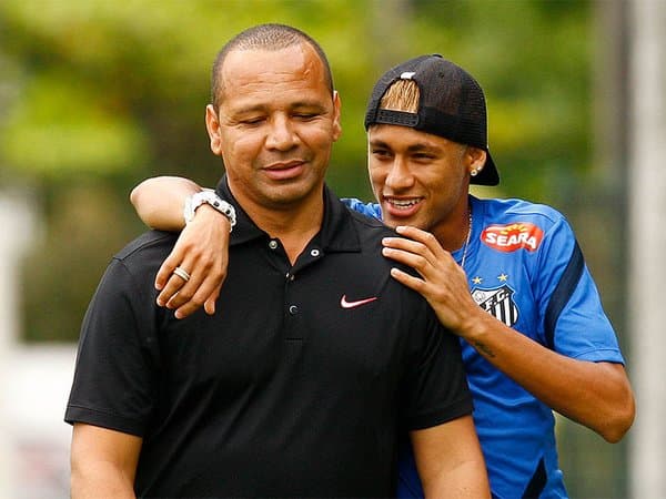 Pai de Neymar muda endereço da empresa da família após investigação do MPF
