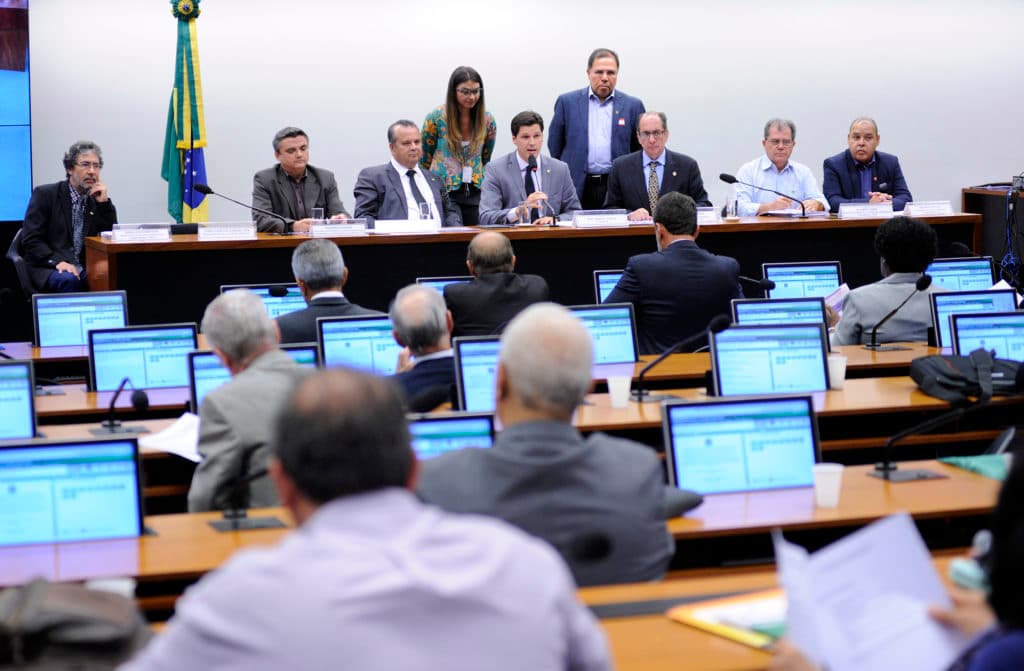 CUT é única central sindical a se posicionar contra qualquer medida para modernizar lei trabalhista