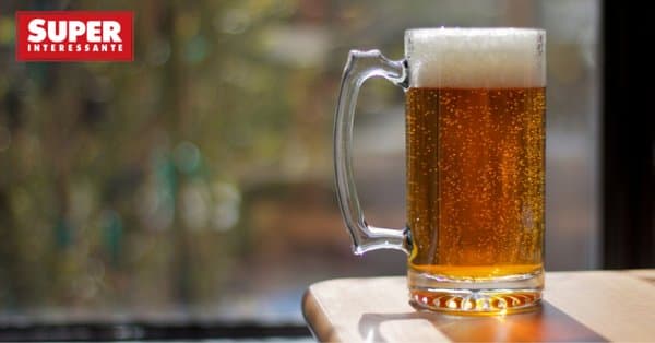 Não diminui apenas o risco de infarto, de pedra nos rins e aumenta o colesterol bom: cerveja protege o cérebro contra o Alzheimer