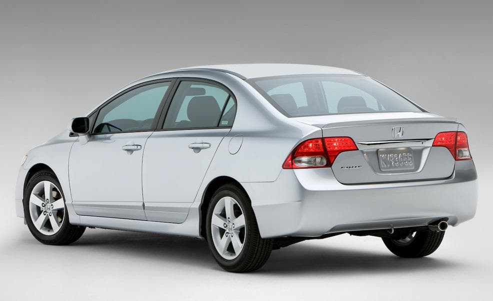 Honda faz recall de 325 mil carros no Brasil