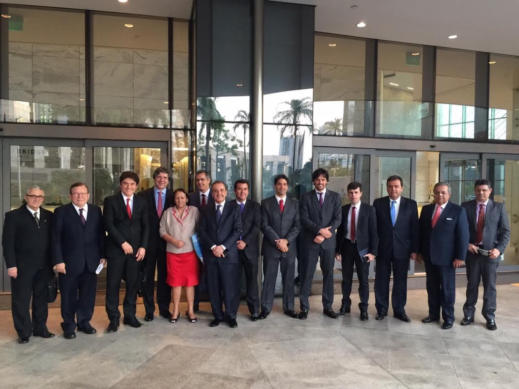 FOTO: HUB - mesmo sem definição, comitiva potiguar deixa reunião com a TAM bastante animada