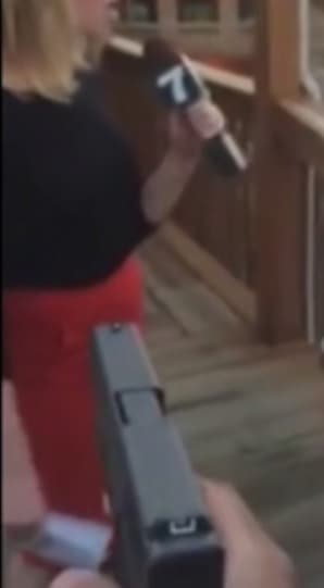VÍDEO (IMAGENS FORTES): Atirador gravou momento de ataque a jornalistas e publicou vídeo no Twitter