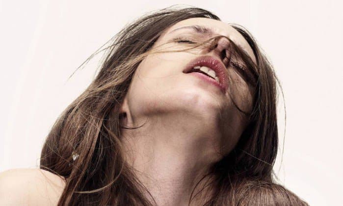 Fazer sexo pode aumentar a espiritualidade das pessoas, diz estudo