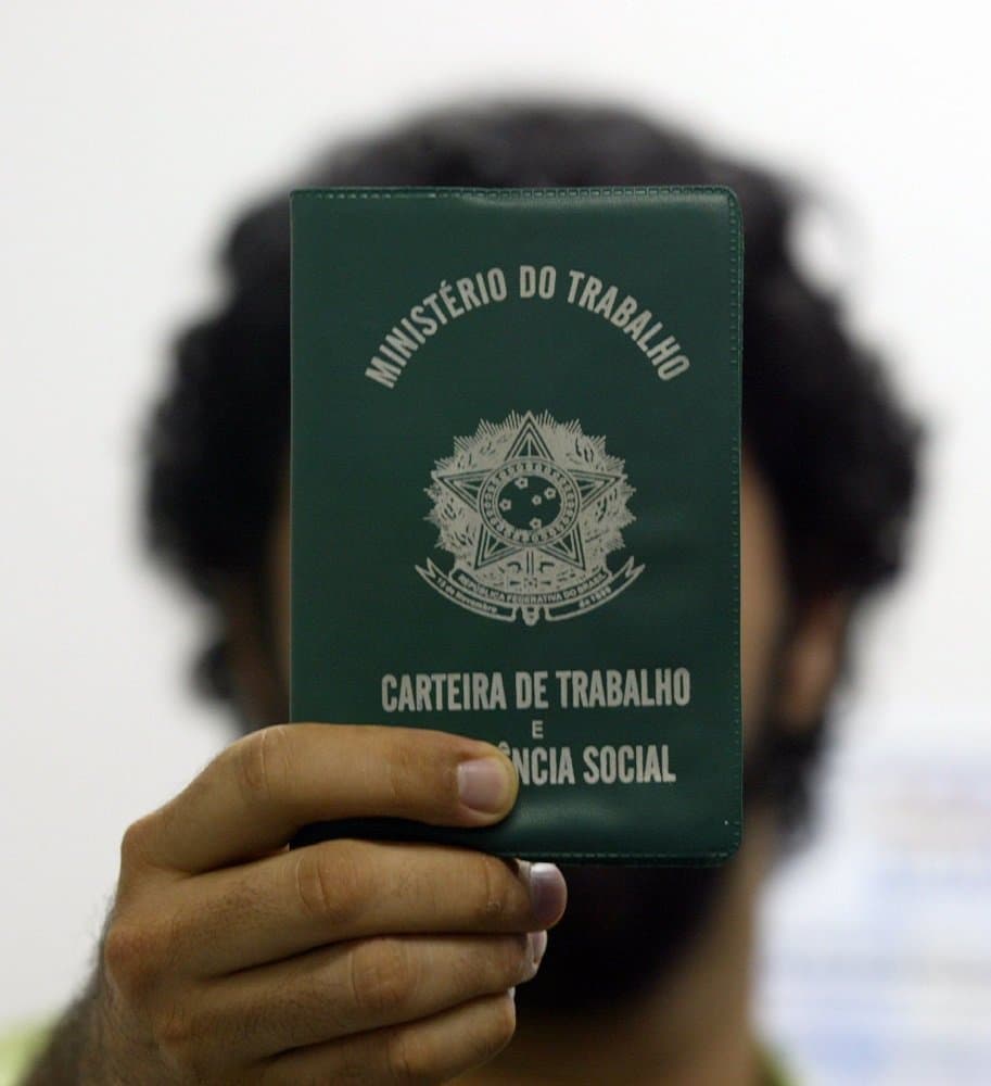 Número de desempregados subiu 86% desde a eleição de 2014