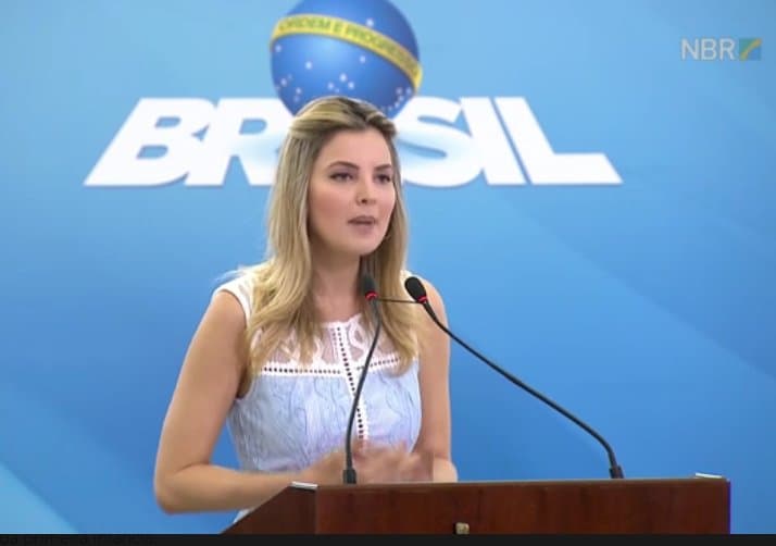 Marcela Temer lança programa Criança Feliz; primeira-dama não receberá salário e terá a função de divulgar projeto pelo País