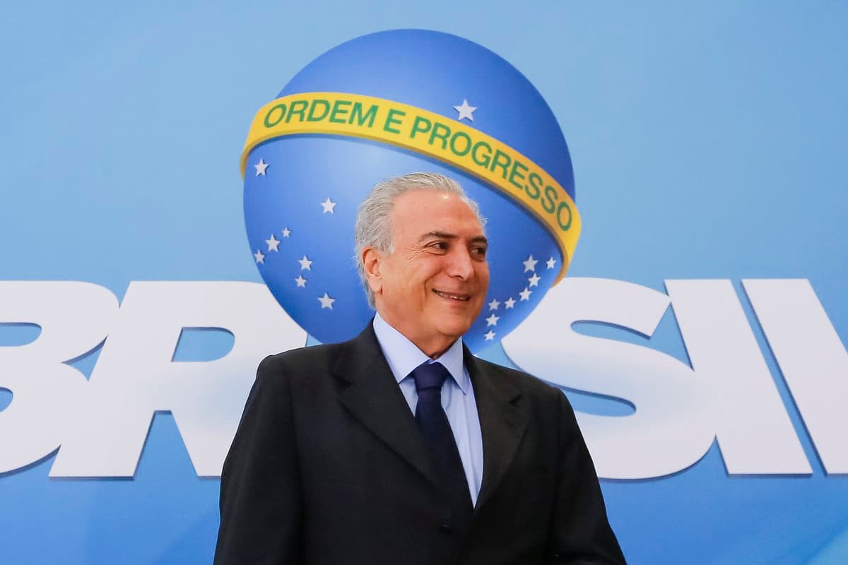 Governo não tem intenção de elevar impostos, afirma Temer, que mira diminuição do desemprego