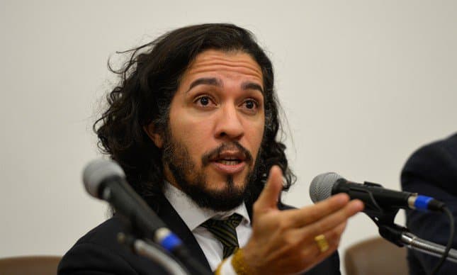 Jean Wyllys apresenta projeto na Câmara que permite que homossexuais doem sangue