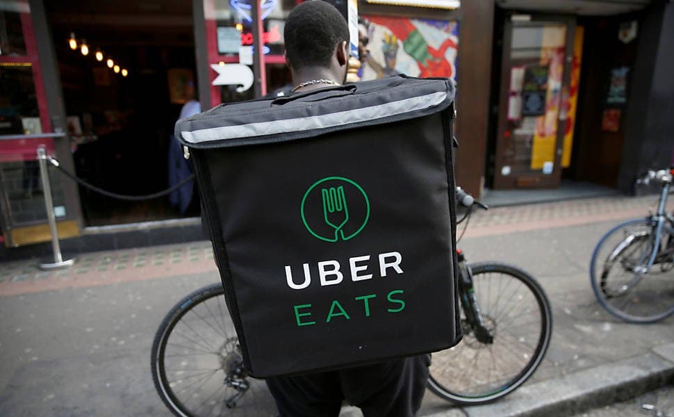 Uber prepara serviço de delivery no Brasil e movimenta concorrência