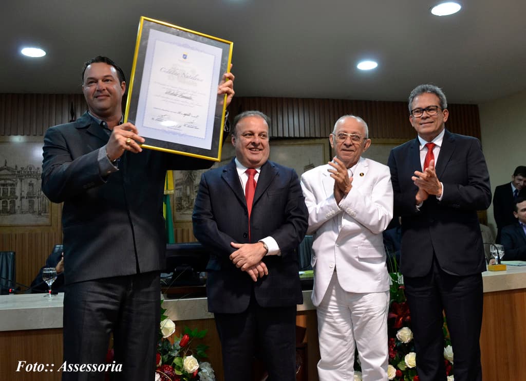 FOTOS: Roberto Fernandes e Bagadão recebem cidadania natalense