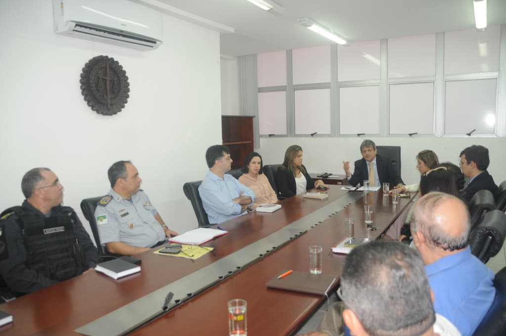 MPRN e autoridades debatem medidas de prevenção para manifestação dia 13