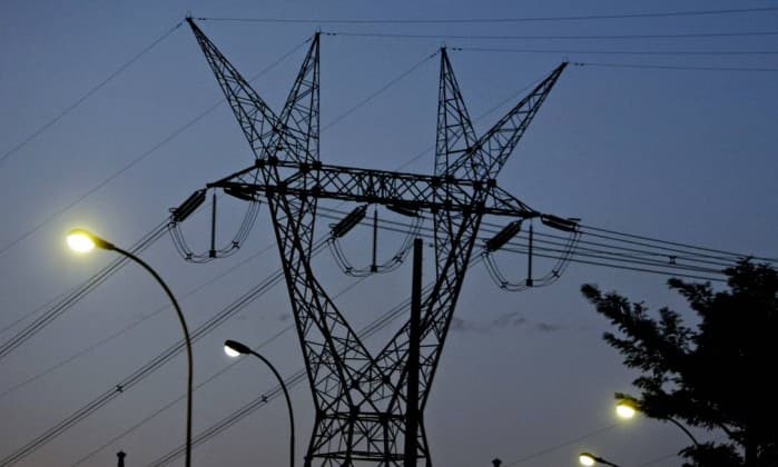 Bandeira segue verde, e conta de luz não vai ter cobrança extra em junho