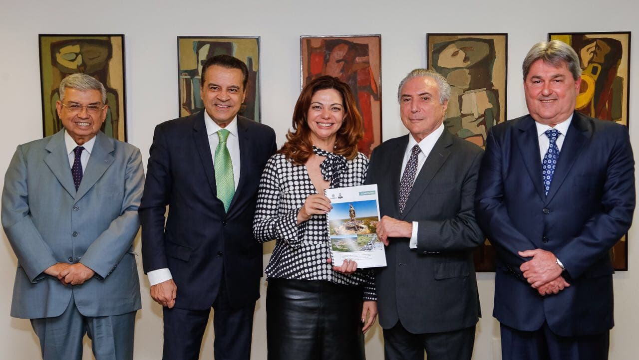FOTO: Michel Temer destaca importância do teleférico  de Santa Cruz (RN), após conhecer detalhes do projeto