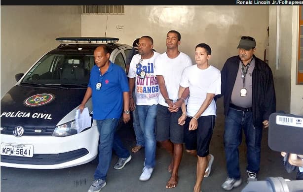 FOTO: Suspeitos de estupro coletivo são transferidos para presídio no Rio